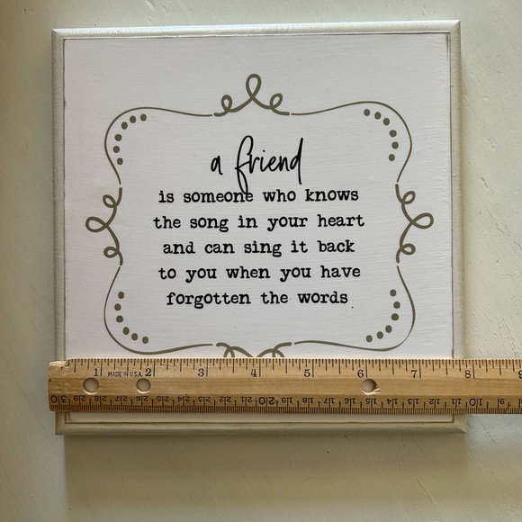 ! Decorative Plaque Wall Decor with Friends Quote, Music & Singing - Picture 3 of 6